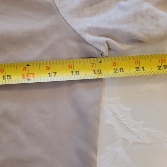 NWOT Under Armour Studio SUP Plunge V-Neck Short Sleeve Shirt Medium - Picture 7 of 8